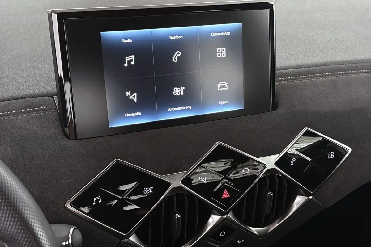 Performance Line 50 kWh SOH 94% Achteruitrijcamera Apple CarPlay