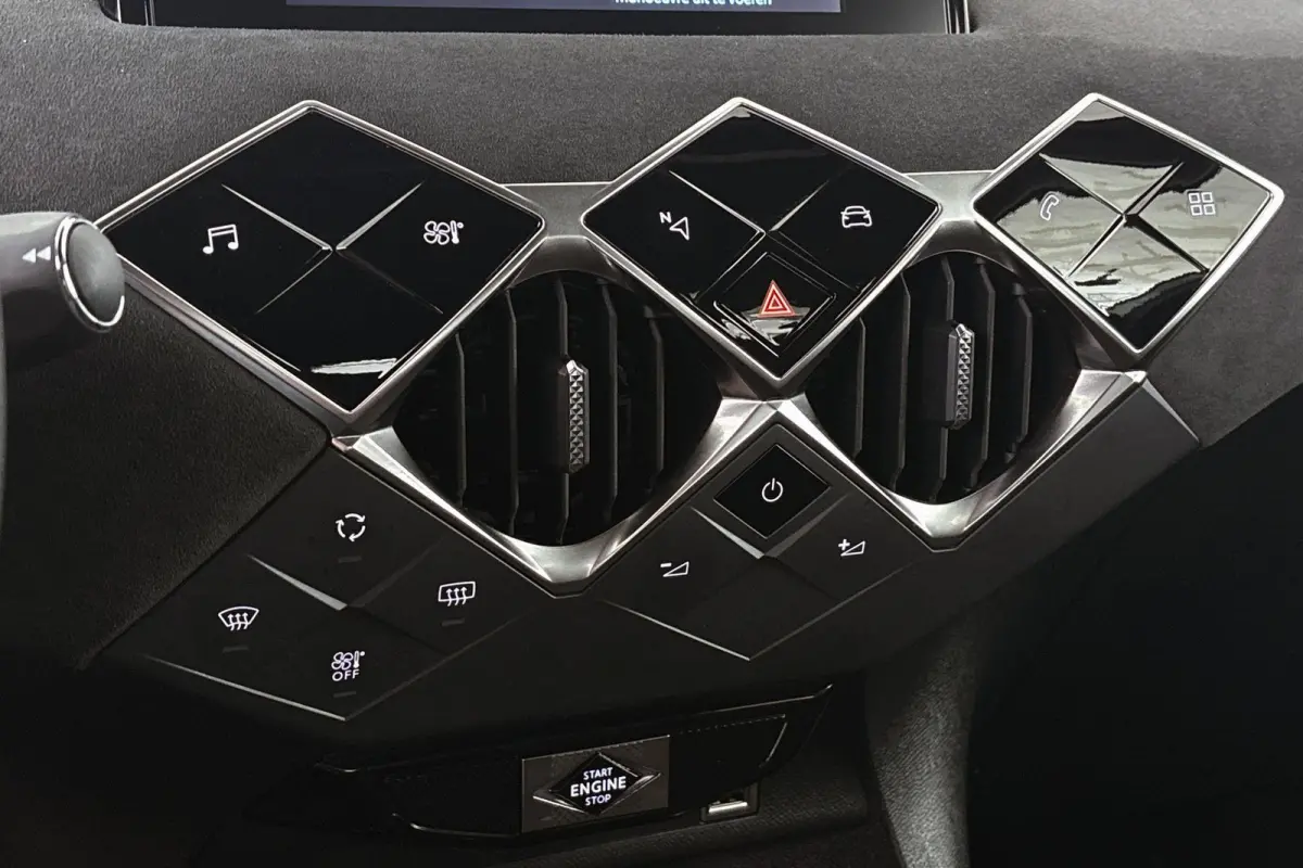 Performance Line 50 kWh SOH 94% Achteruitrijcamera Apple CarPlay