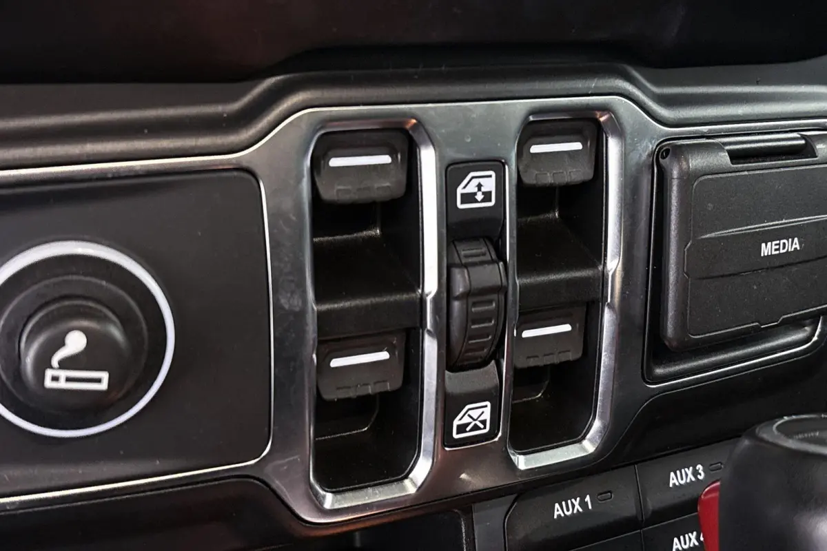 4xe 380 Sahara NL Auto Leder Stoel-Stuurverwarming
