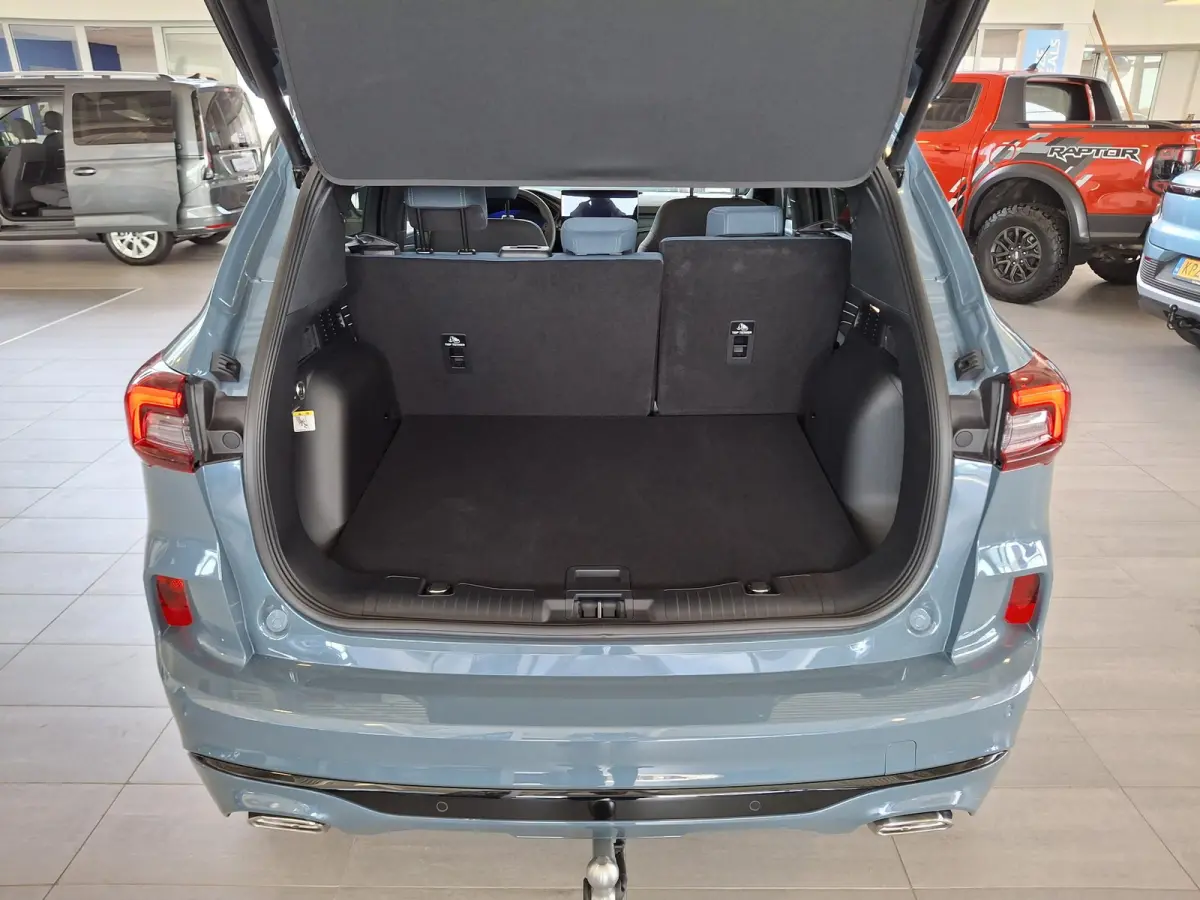 2.5 PHEV BlueCruise Edition | VOORRAAD DEAL! | Speciale Uitvoering | 20'' Ford Performance Velgen | Panoramadak | Trekhaak |