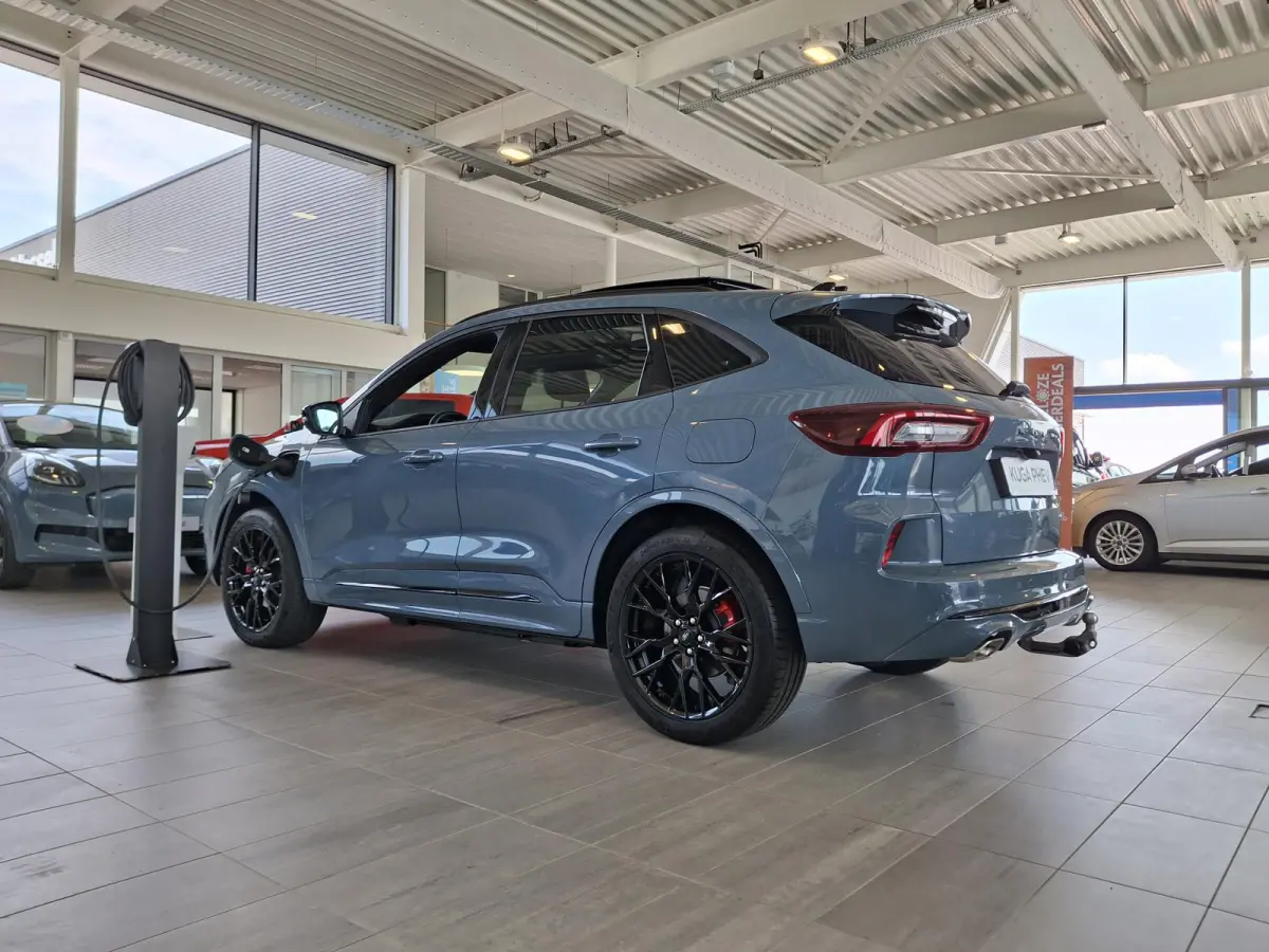2.5 PHEV BlueCruise Edition | VOORRAAD DEAL! | Speciale Uitvoering | 20'' Ford Performance Velgen | Panoramadak | Trekhaak |
