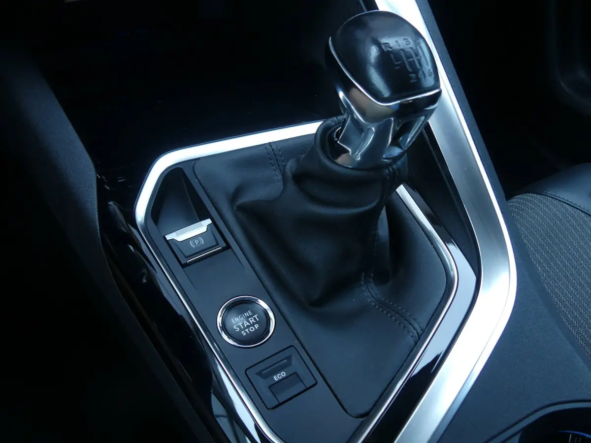 1.2 PureTech Blue Lease Allure 7P