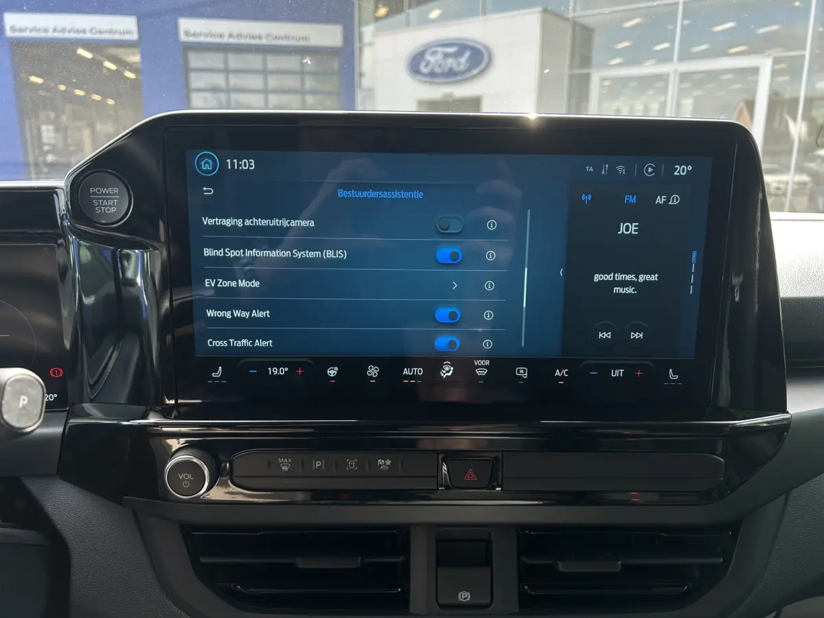 320 L2 Sport FWD Plug-In Hybrid | Adap. Cruise Control | Winterpack | 360 Camera | CarPlay |