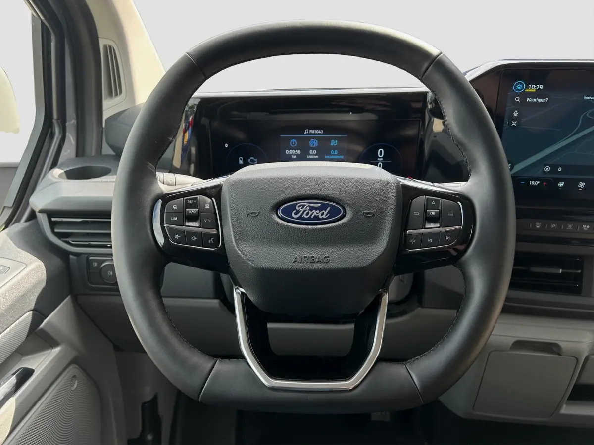 320 L2 Sport FWD Plug-In Hybrid | Adap. Cruise Control | Winterpack | 360 Camera | CarPlay |
