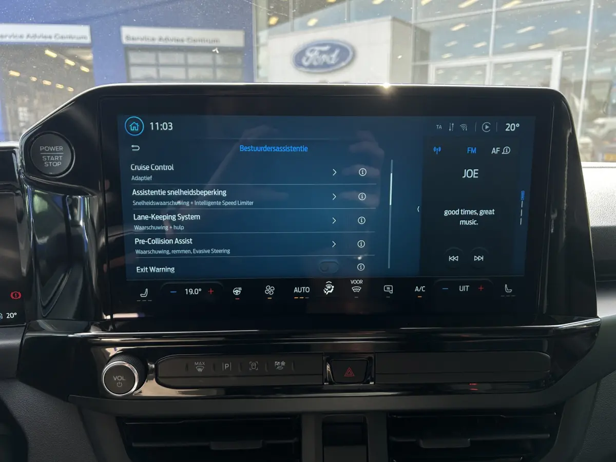 320 L2 Sport FWD Plug-In Hybrid | Adap. Cruise Control | Winterpack | 360 Camera | CarPlay |