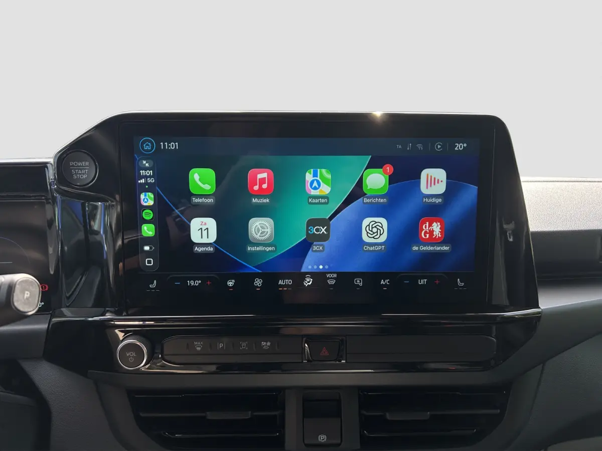 320 L2 Sport FWD Plug-In Hybrid | Adap. Cruise Control | Winterpack | 360 Camera | CarPlay |