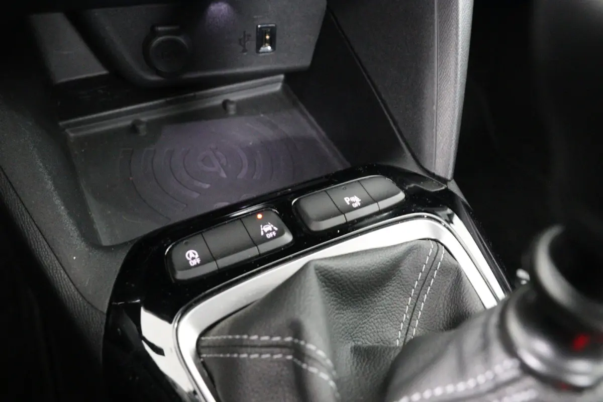 1.2 Elegance | Dealer Onderhouden! | Navi | Camera | Clima | Keyless  | Parkeersensoren | LED | Half Leder | Lichtmetalen Velgen