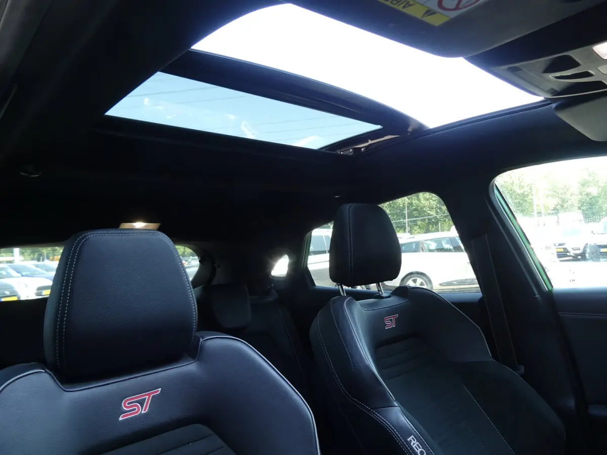 1.5 EcoBoost ST-X 200PK / PANO / B&O AUDIO / RECARO