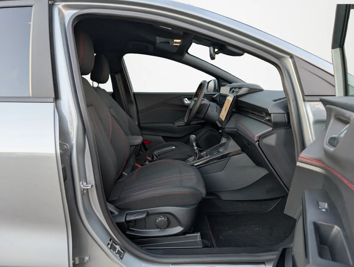 1.0 EcoBoost 125pk ST-Line | Winterpack | Adaprive Cruise | Dodehoek Detectie | Elekt. Achterklep