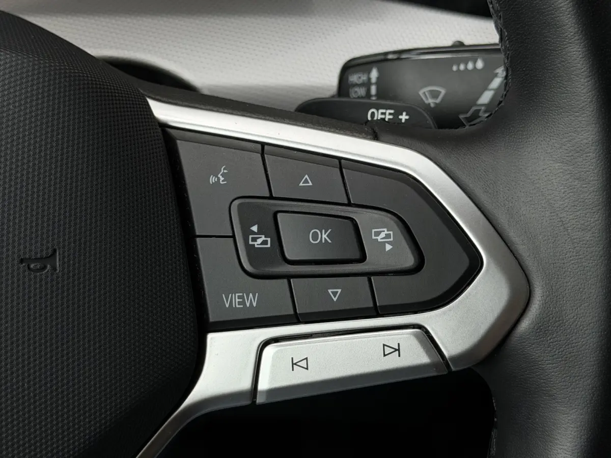 1.5 eHybrid Life Edition PHEV | ERGO Massage | LED | Camera | ACC | Sfeerverlichting ( Vestiging - Vianen)