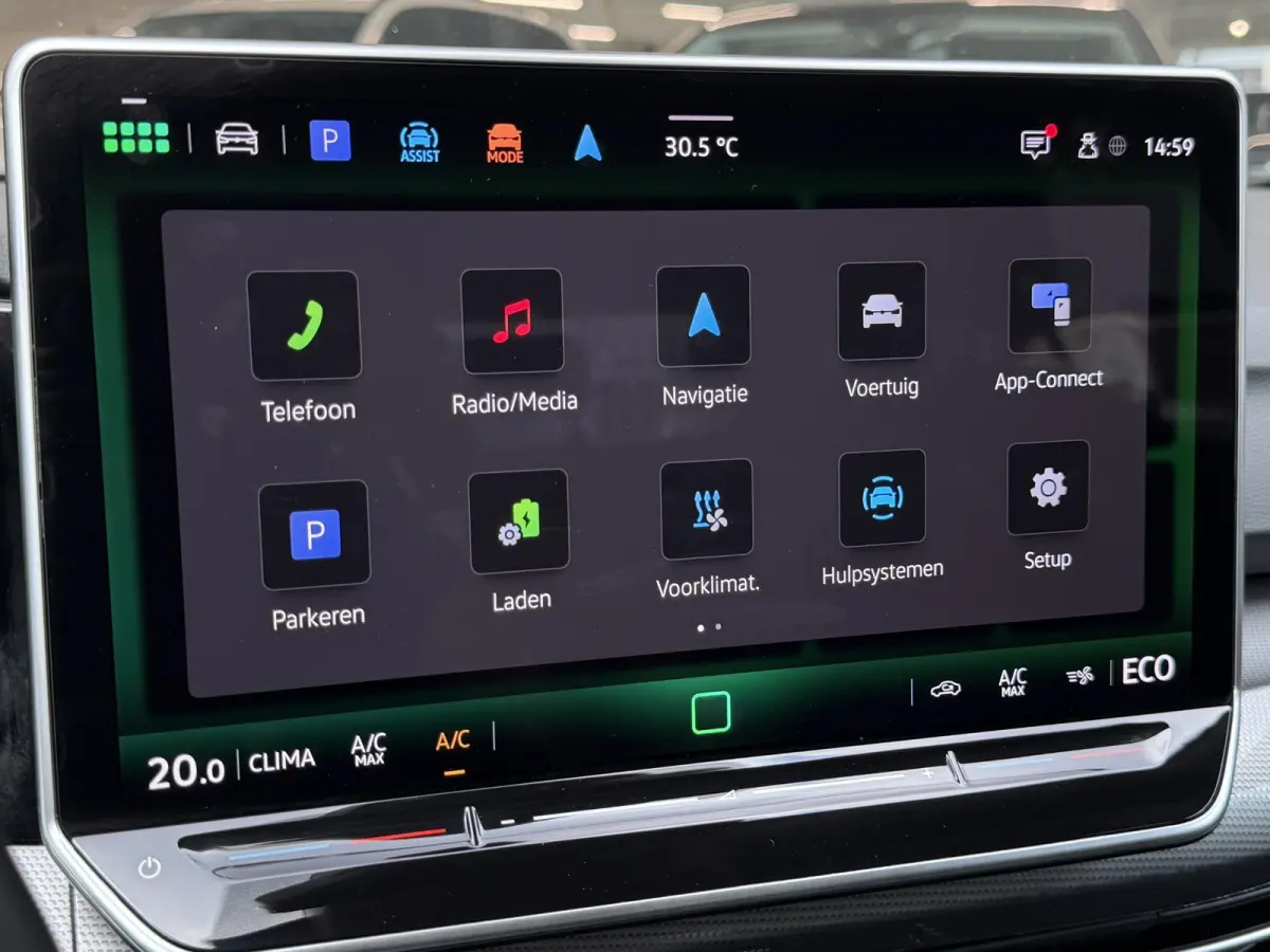 1.5 eHybrid Life Edition PHEV | ERGO Massage | LED | Camera | ACC | Sfeerverlichting ( Vestiging - Vianen)