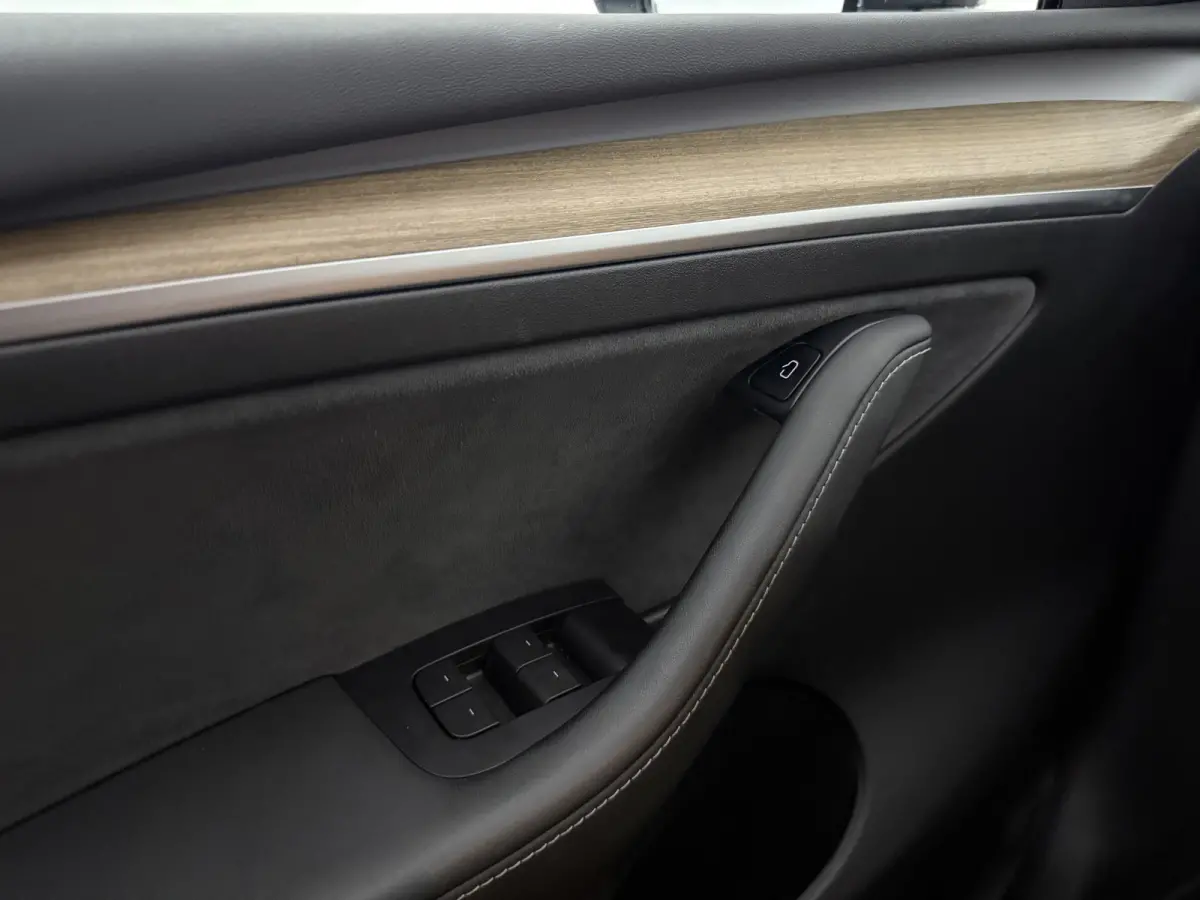 Long Range AWD 75 kWh | Snelladen | SOH 88% | Autopilot | Pano | Memory | Camera | Carplay