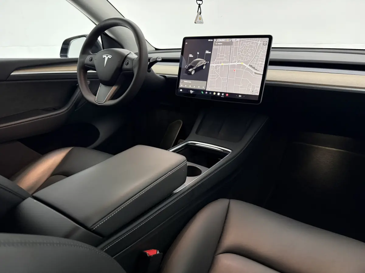 Long Range AWD 75 kWh | Snelladen | SOH 88% | Autopilot | Pano | Memory | Camera | Carplay