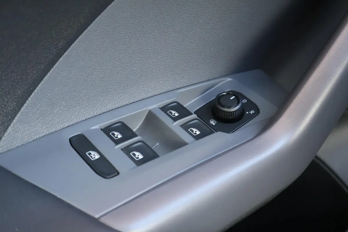 1.0 TSI 110pk DSG Life | Apple Carplay | PDC | Adaptive Cruise | Climate Control