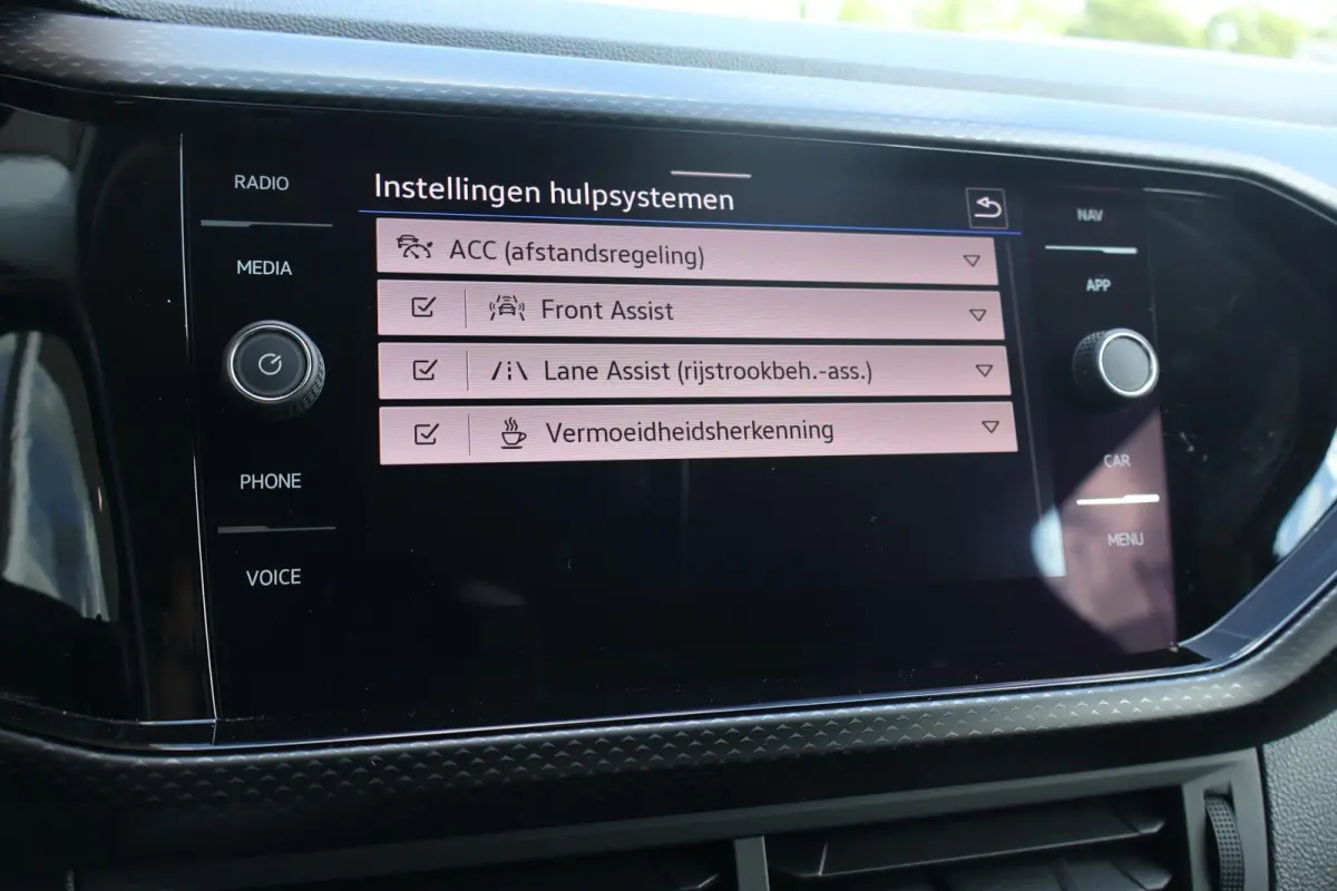 1.0 TSI 110pk DSG Life | Apple Carplay | PDC | Adaptive Cruise | Climate Control