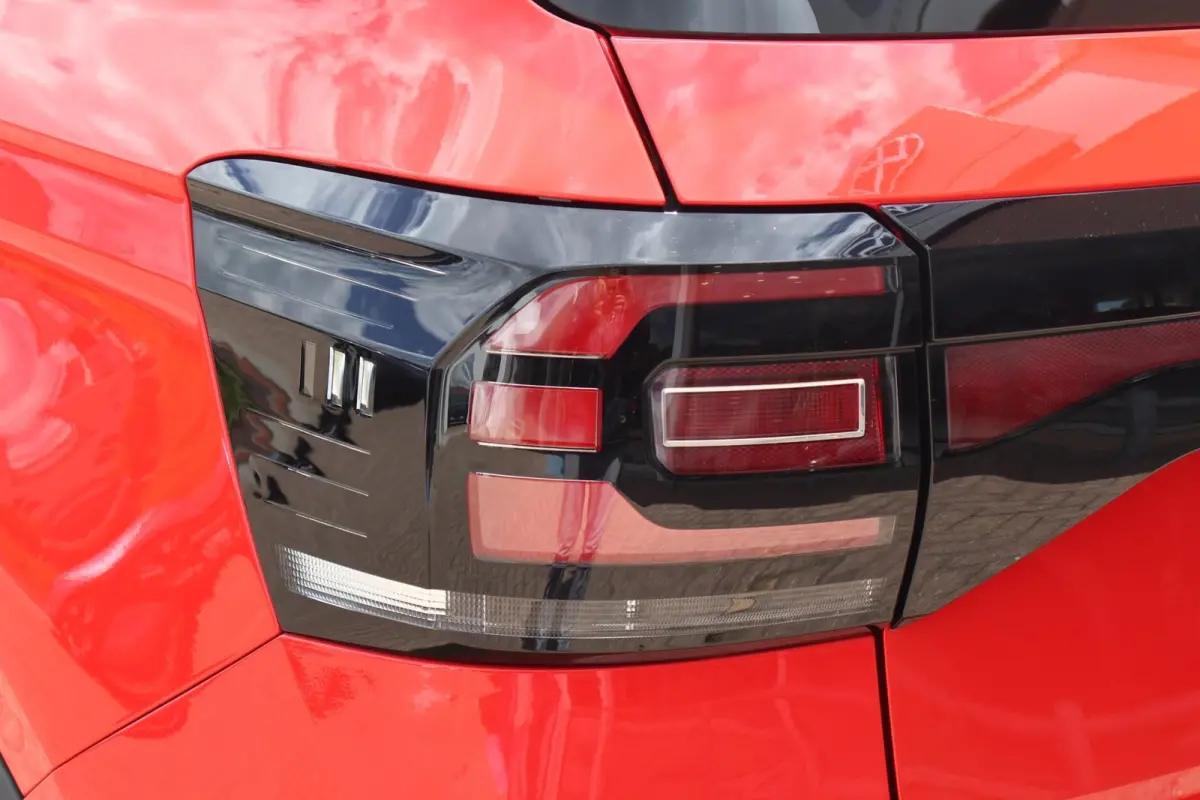 1.0 TSI 110pk DSG Life | Apple Carplay | PDC | Adaptive Cruise | Climate Control