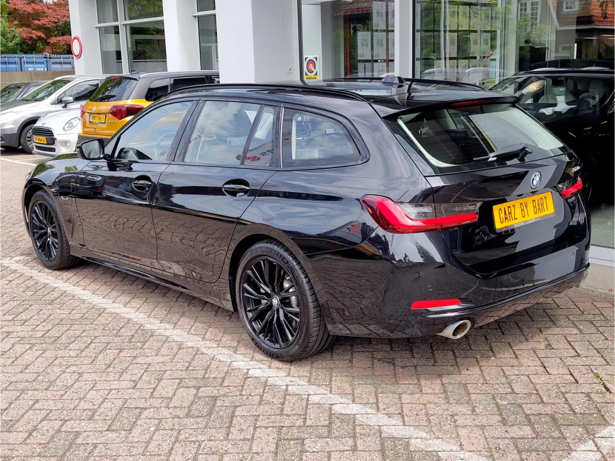 320e PHEV Leder | Park Assist | Carplay/Android