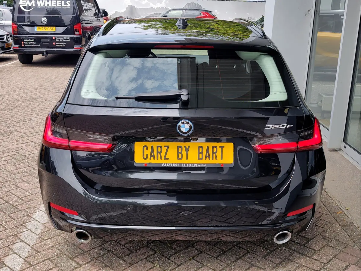 320e PHEV Leder | Park Assist | Carplay/Android