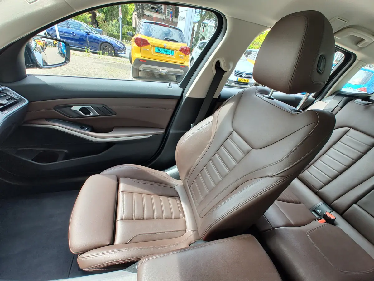 320e PHEV Orig NL. | Leder | Park Assist | Carplay/Android