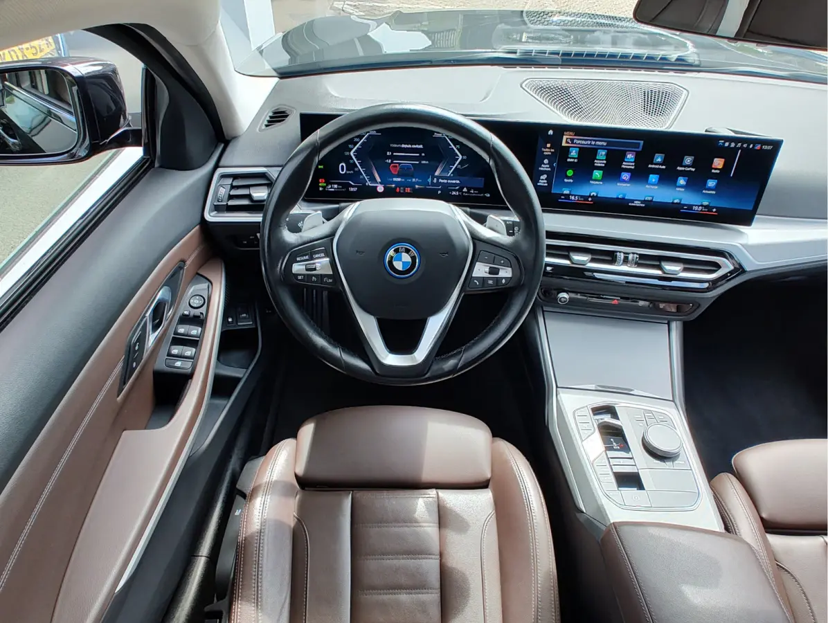 320e PHEV Orig NL. | Leder | Park Assist | Carplay/Android