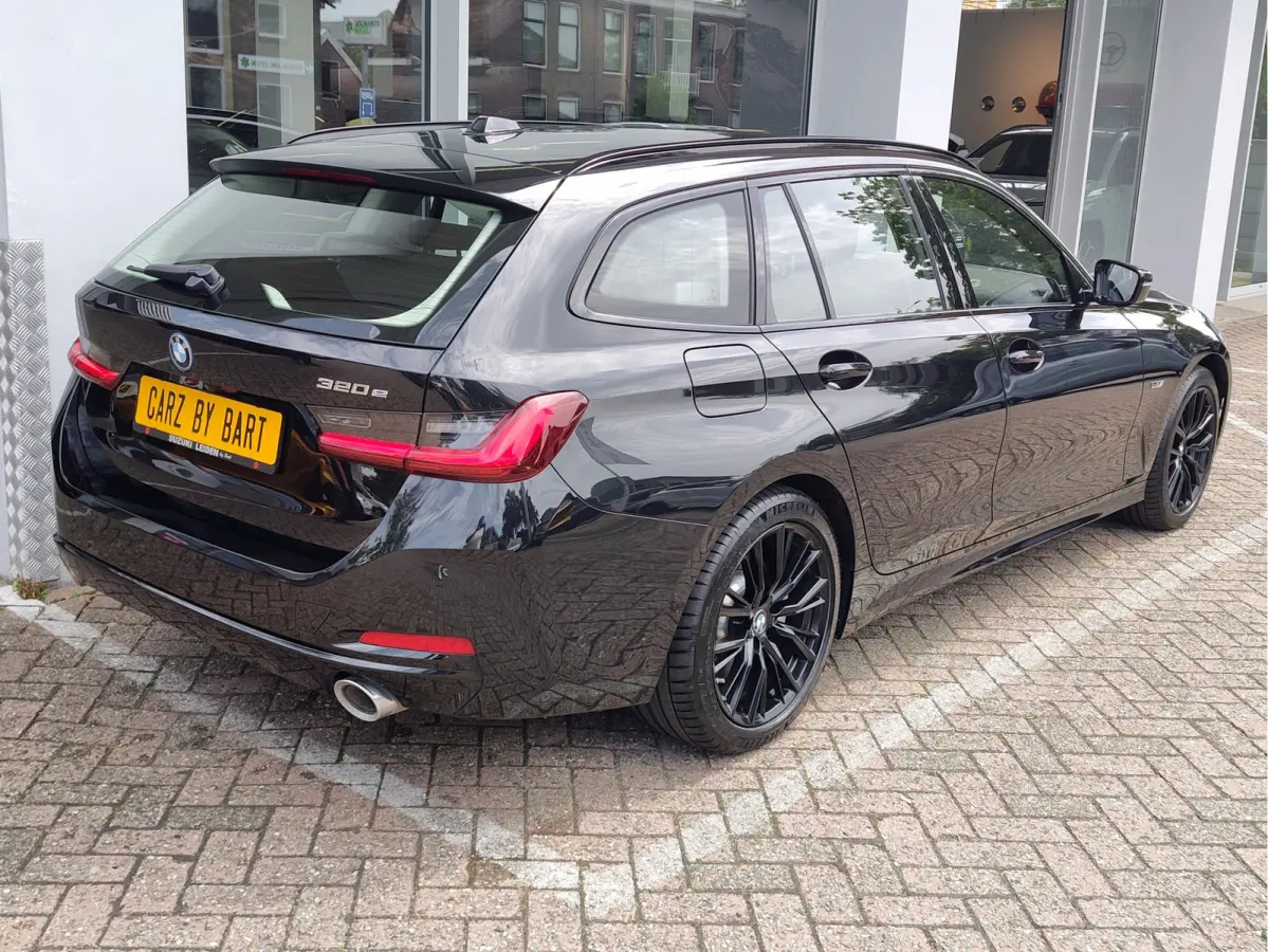 320e PHEV Leder | Park Assist | Carplay/Android
