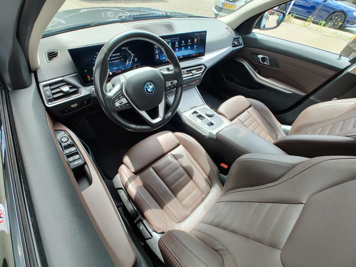 320e PHEV Orig NL. | Leder | Park Assist | Carplay/Android