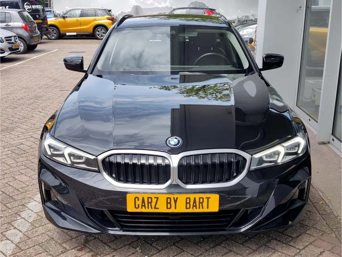 320e PHEV Orig NL. | Leder | Park Assist | Carplay/Android