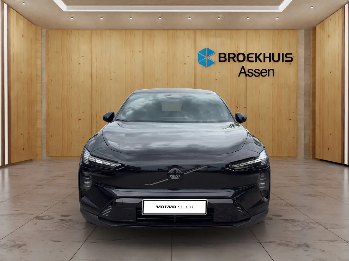 375 kW P10 electric Ultra AWD | BLIS | Stoel + Stuur Verwarming | Stoel Massage | 360 Camera | Pilot Assist | Panoramadak |