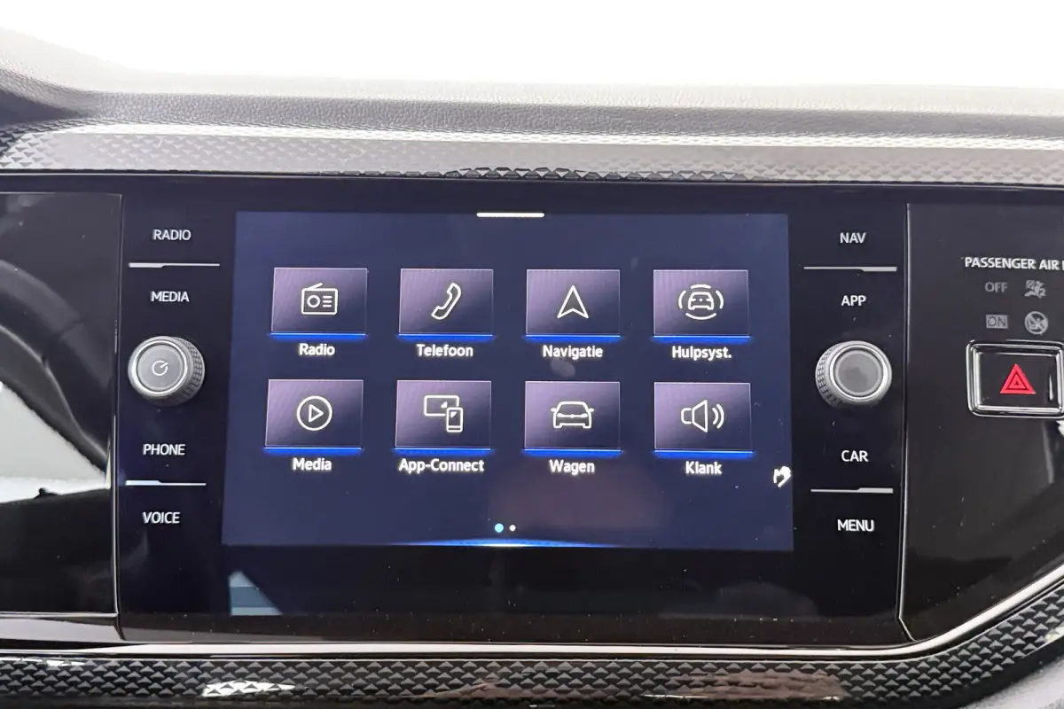 1.0 TSI 111 PK Aut. Business Carplay Adapt. Cruise Digi. Dash.