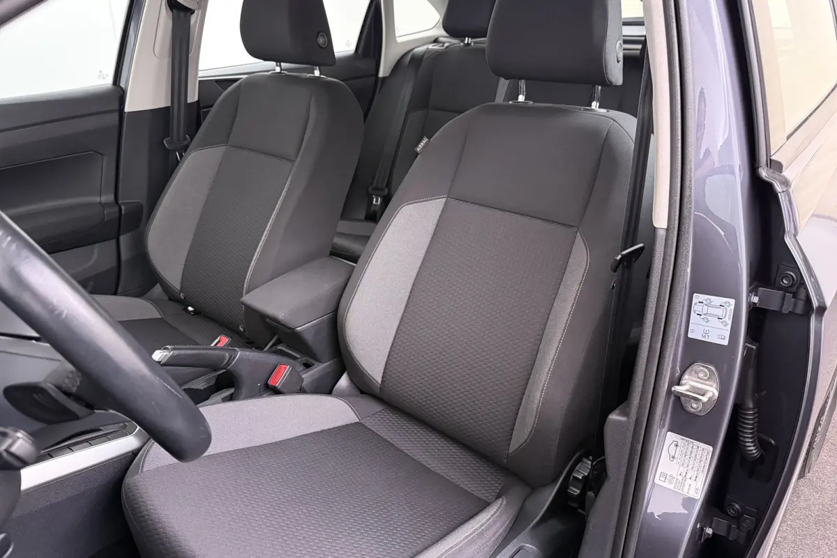 1.0 TSI 111 PK Aut. Business Carplay Adapt. Cruise Digi. Dash.