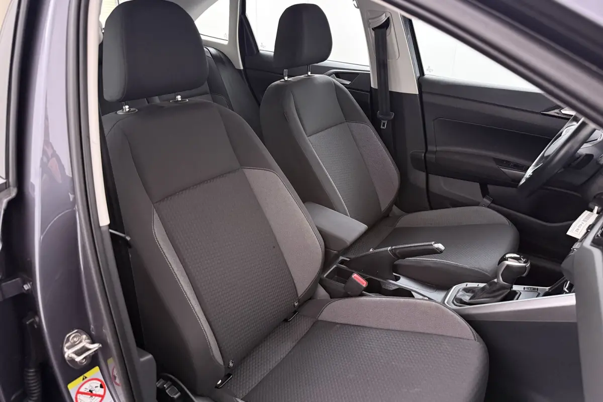1.0 TSI 111 PK Aut. Business Carplay Adapt. Cruise Digi. Dash.