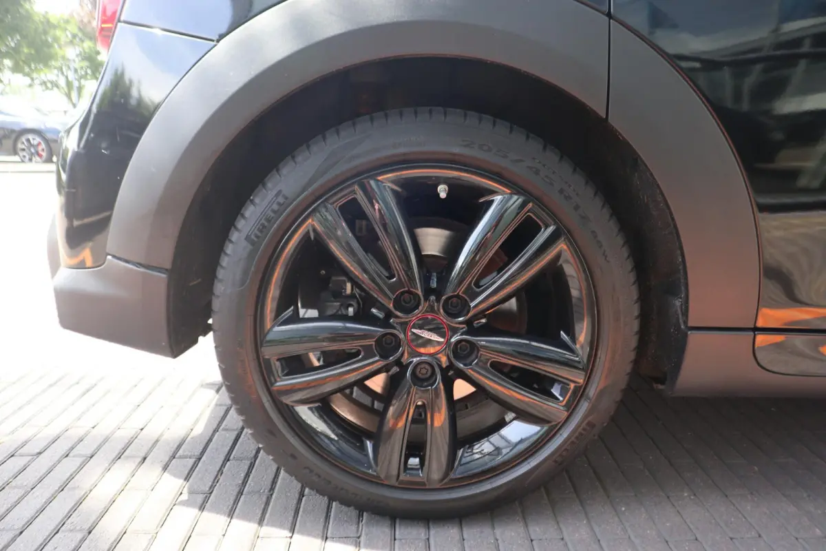 1.5 John Cooper Works | achteruitrijcamera | Adaptive Cruise Control | Panoramadak