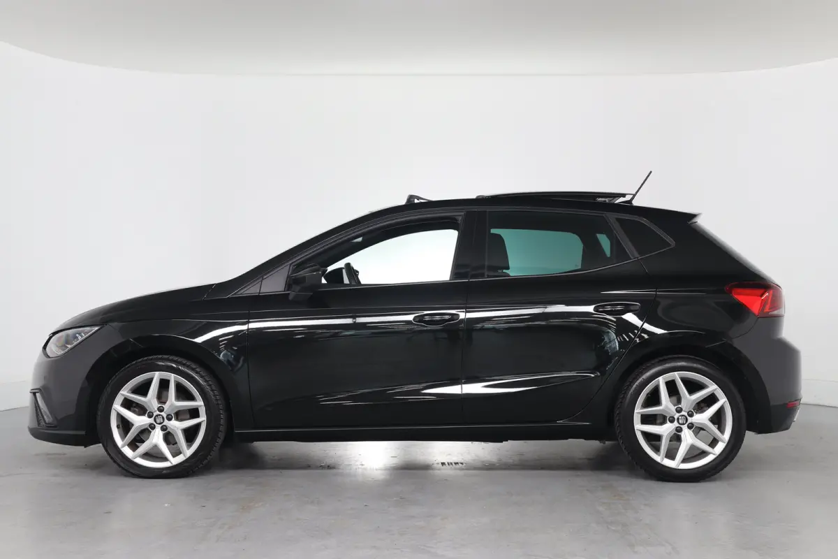 1.0 TSI FR Business Intense Plus | Open Dak | Virtual | LED | Navi | Cruise Adaptive | Stoelverwarming | Clima | Keyless | DAB | Parkeersensoren
