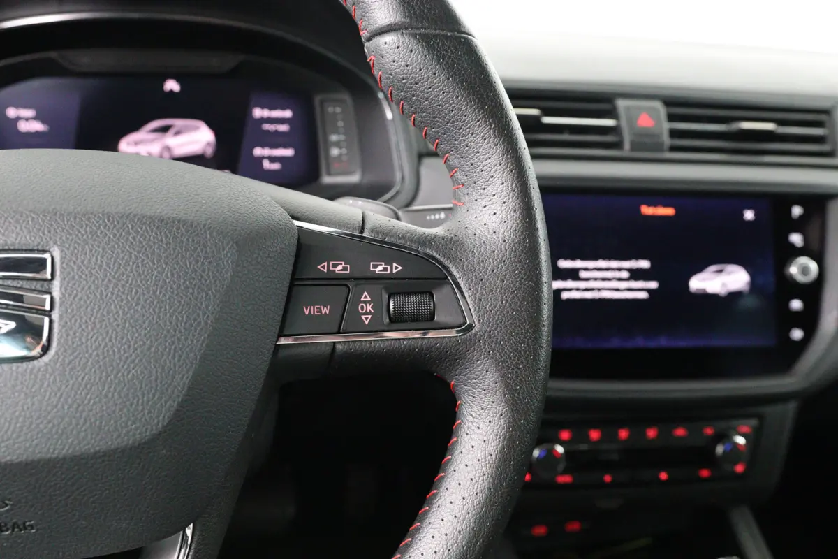 1.0 TSI FR Business Intense Plus | Open Dak | Virtual | LED | Navi | Cruise Adaptive | Stoelverwarming | Clima | Keyless | DAB | Parkeersensoren