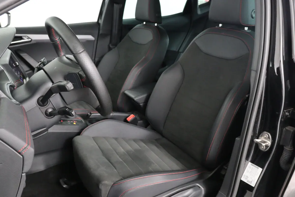 1.0 TSI FR Business Intense Plus | Open Dak | Virtual | LED | Navi | Cruise Adaptive | Stoelverwarming | Clima | Keyless | DAB | Parkeersensoren