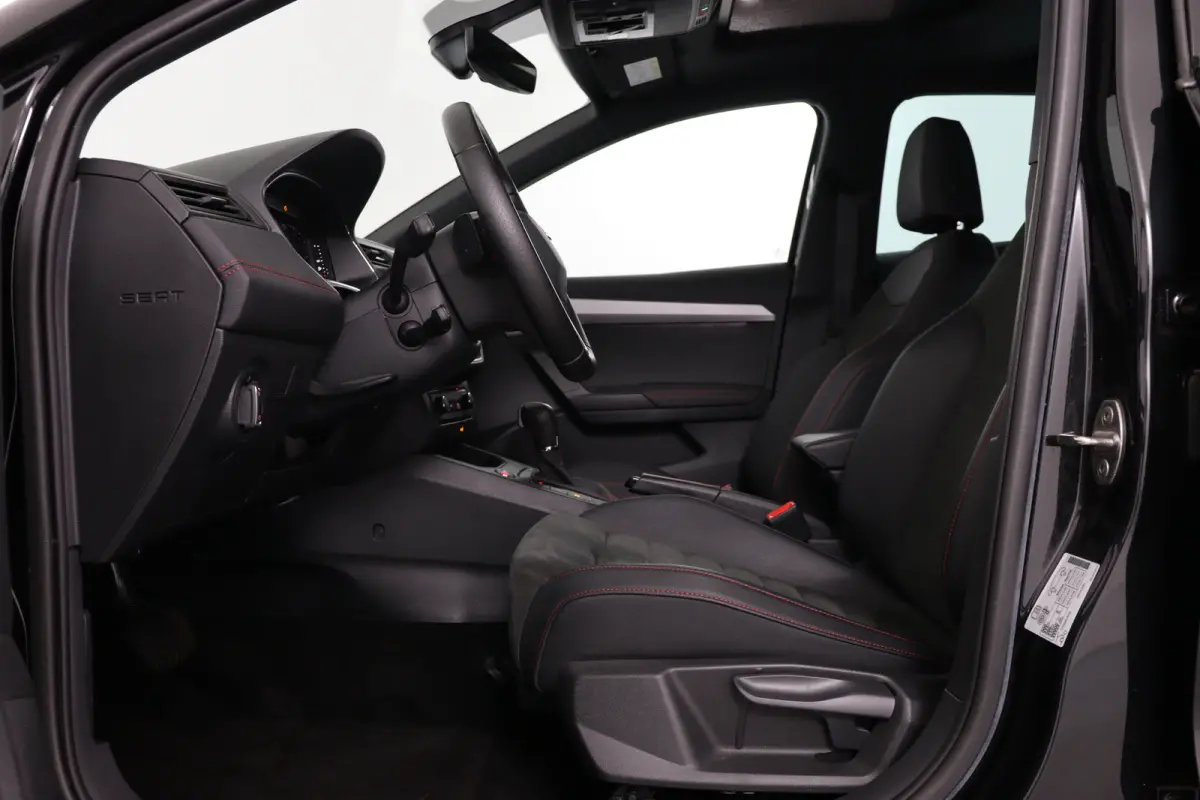 1.0 TSI FR Business Intense Plus | Open Dak | Virtual | LED | Navi | Cruise Adaptive | Stoelverwarming | Clima | Keyless | DAB | Parkeersensoren