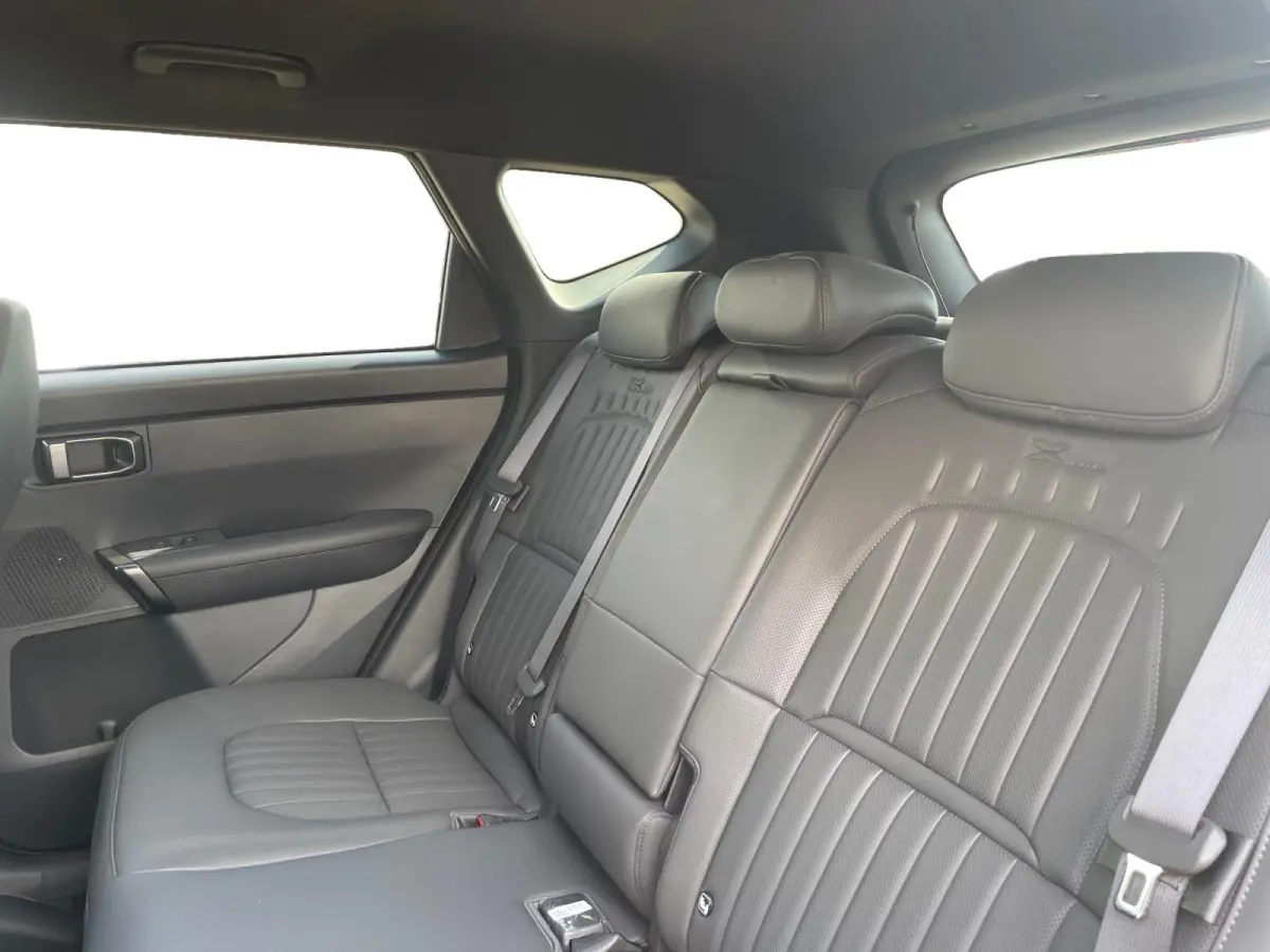 X-Line Demo Edition 1.6 T-GDI | Climate control | Navigatie | Cruise control | 360Gr camera