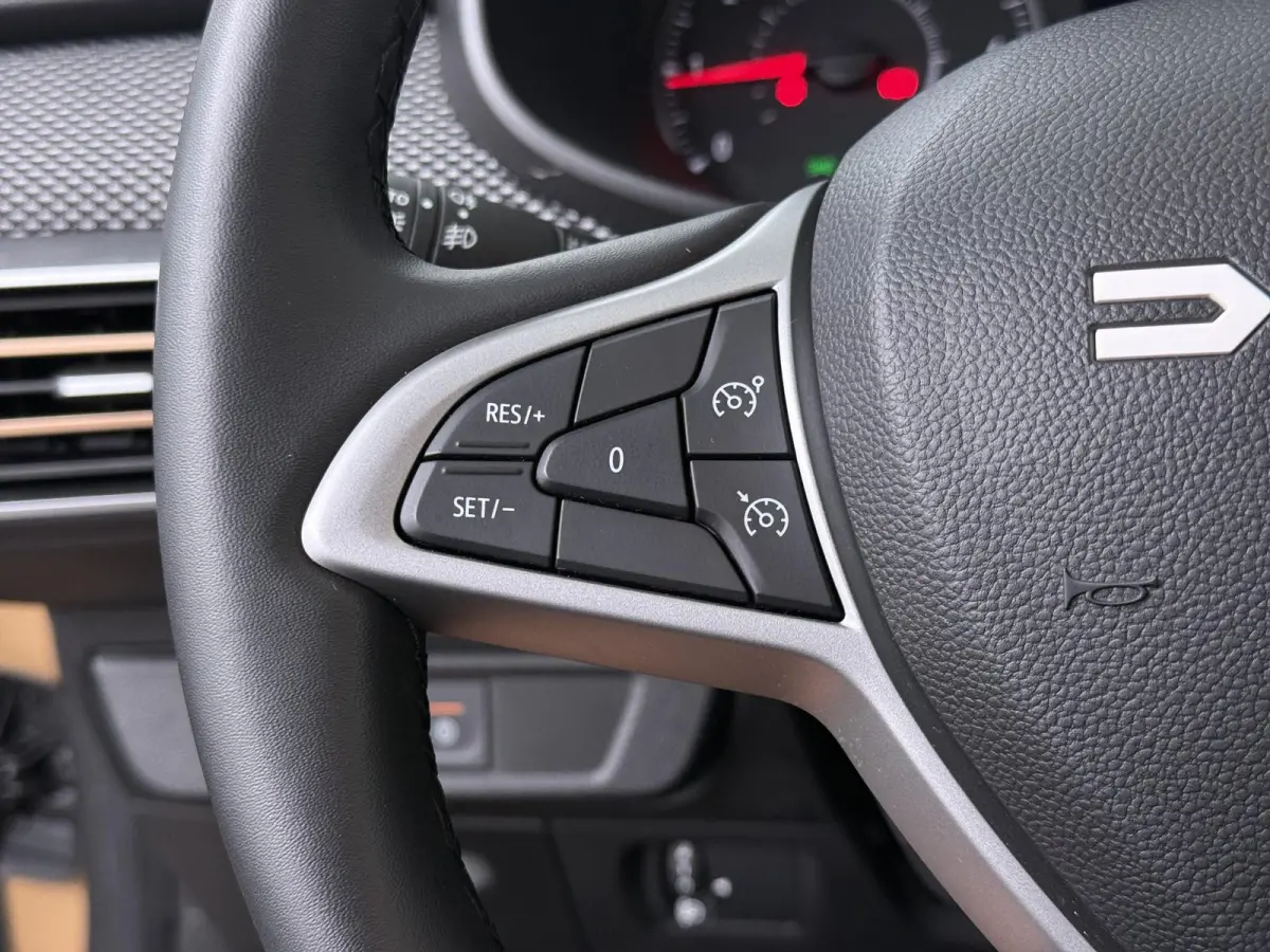 TCe 110 expression | Apple Carplay/Android Auto | Parkeercamera |