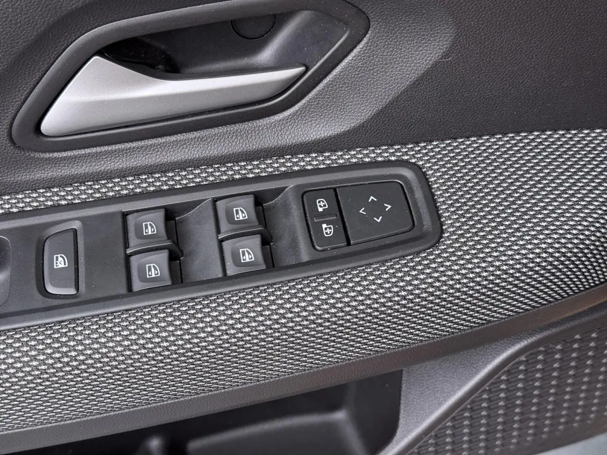 TCe 110 expression | Apple Carplay/Android Auto | Parkeercamera |