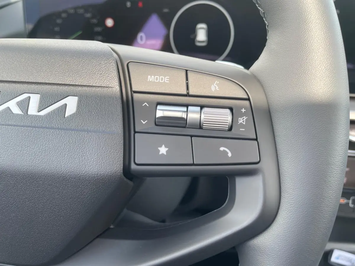 1.6 GDi Hybrid DynamicPlusLine | Navigatie | Climate control | Elektrische bestuurders stoel | Schuif/kantel dak | Elektrische achterklep | DEMO