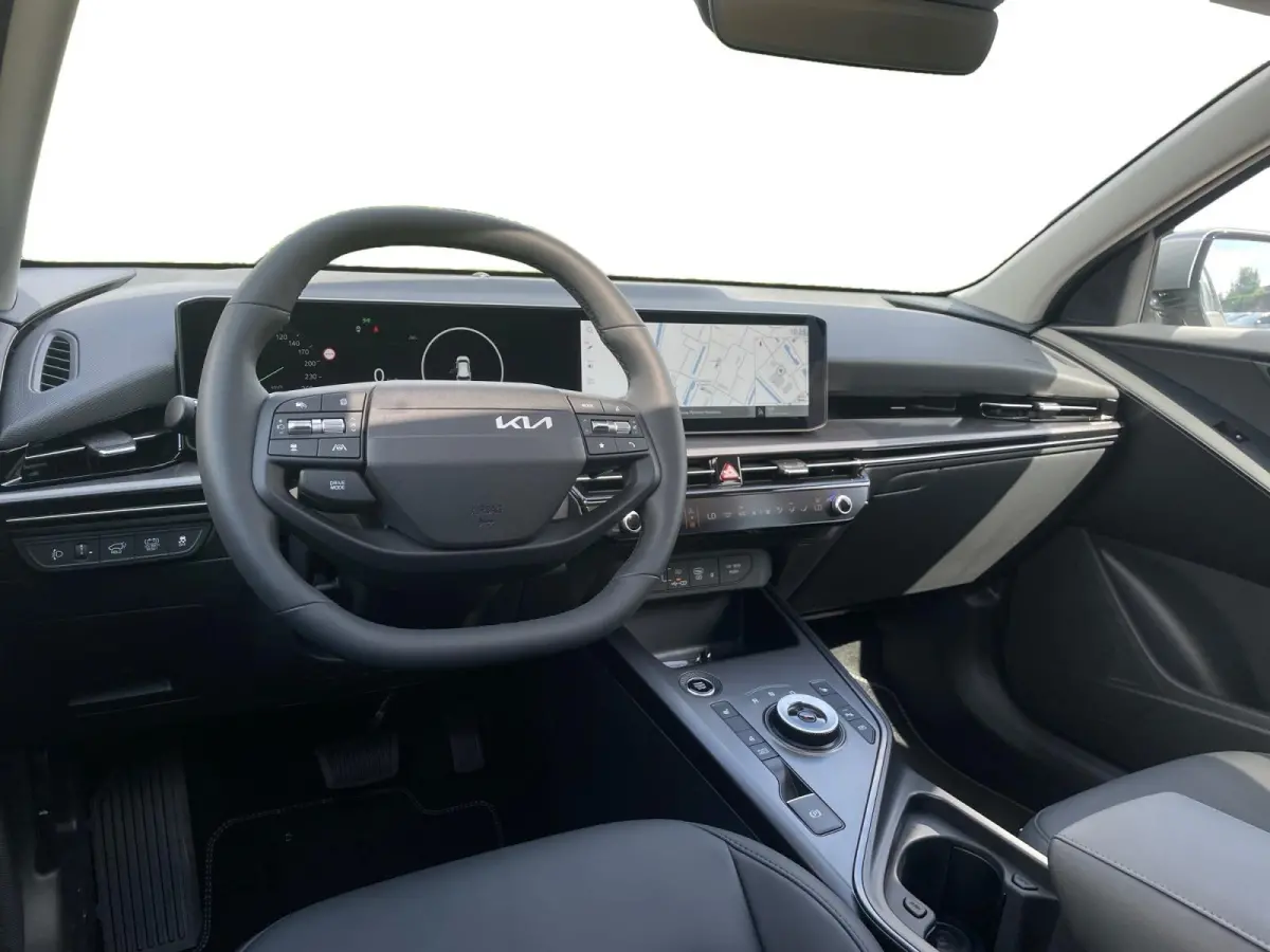 1.6 GDi Hybrid DynamicPlusLine | Navigatie | Climate control | Elektrische bestuurders stoel | Schuif/kantel dak | Elektrische achterklep | DEMO