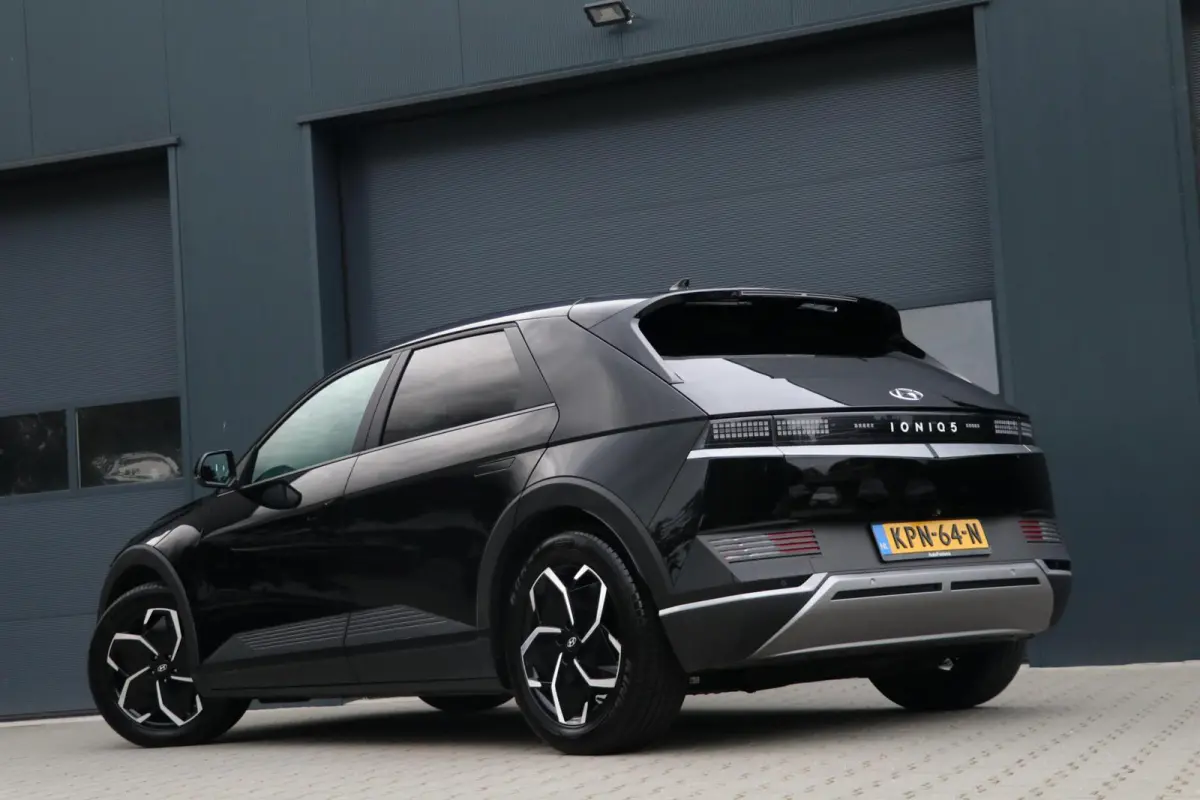 Style 58 kWh AdaptiveCruise Warmtepomp Camera AppleCarplay Leder/Stof SOH 100% 79000KM BJ2021