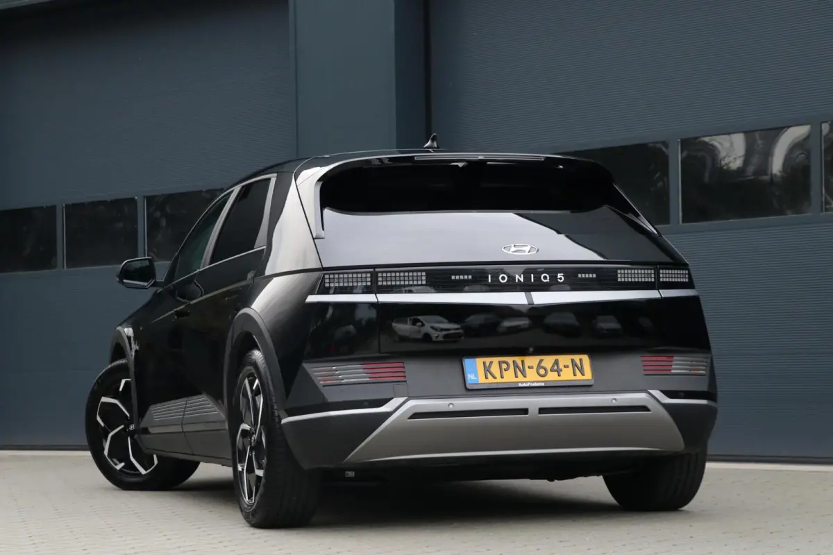 Style 58 kWh AdaptiveCruise Warmtepomp Camera AppleCarplay Leder/Stof SOH 100% 79000KM BJ2021