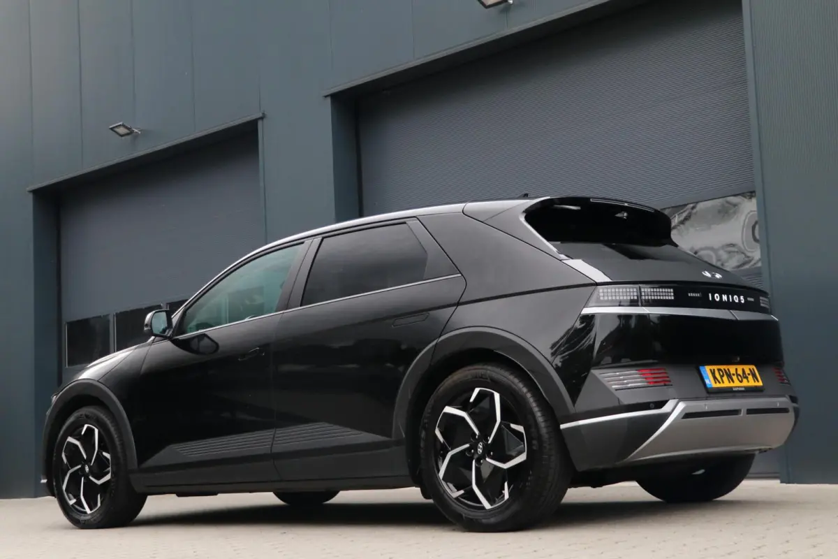 Style 58 kWh AdaptiveCruise Warmtepomp Camera AppleCarplay Leder/Stof SOH 100% 79000KM BJ2021