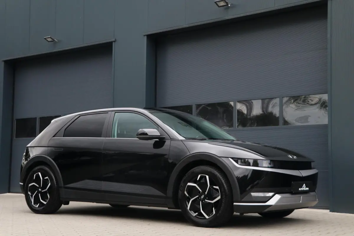Style 58 kWh AdaptiveCruise Warmtepomp Camera AppleCarplay Leder/Stof SOH 100% 79000KM BJ2021