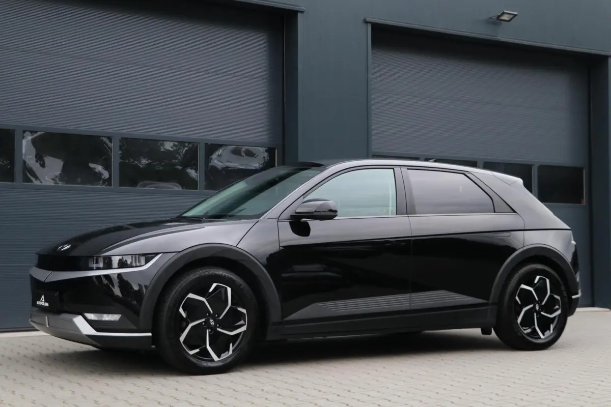 Style 58 kWh AdaptiveCruise Warmtepomp Camera AppleCarplay Leder/Stof SOH 100% 79000KM BJ2021