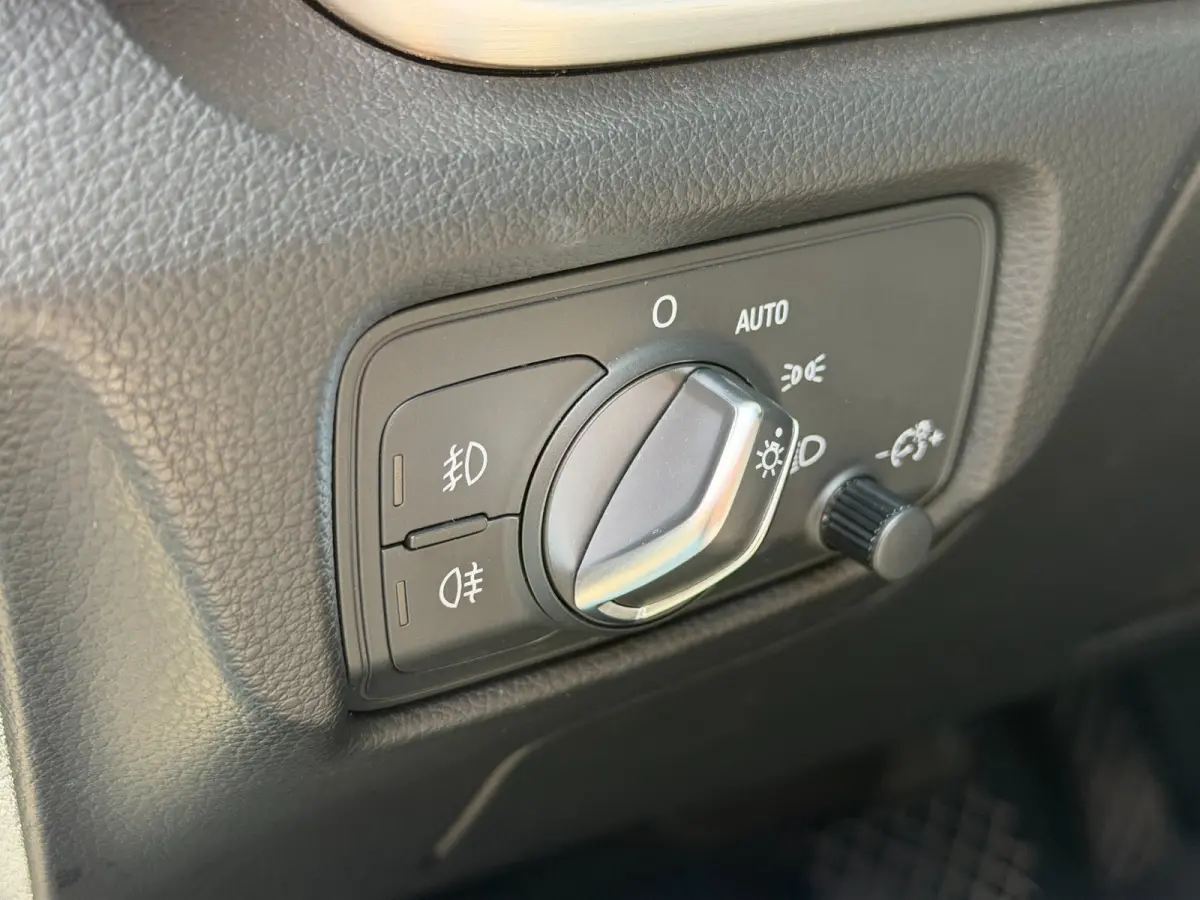 1.4 TFSI S-Tronic 3x S-Line LED Lane Navi