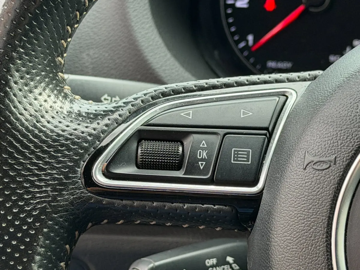 1.4 TFSI S-Tronic 3x S-Line LED Lane Navi