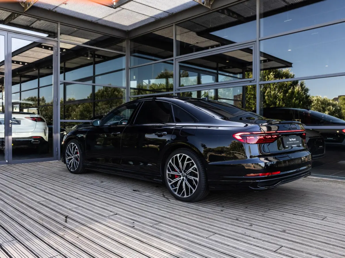 60 TFSI e quattro 462 PK | S-line l Adaptive Cruise Control l Panoramadak l Bang & Olufsen Premium 3D l Elektr. voorstoelen geheugen l Stoelventilatie/massage voorin l Head-up display l 360 