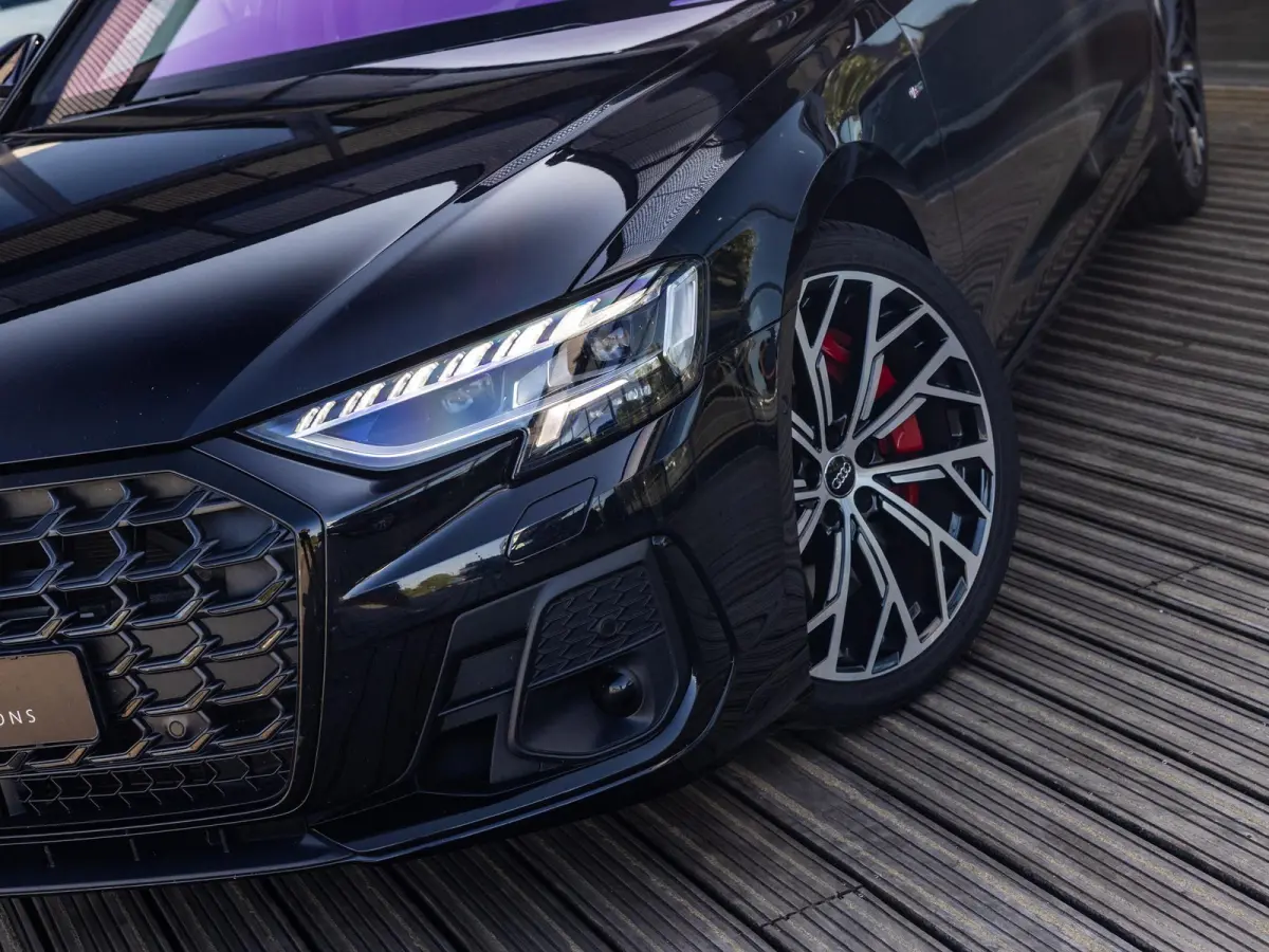 60 TFSI e quattro 462 PK | S-line l Adaptive Cruise Control l Panoramadak l Bang & Olufsen Premium 3D l Elektr. voorstoelen geheugen l Stoelventilatie/massage voorin l Head-up display l 360 